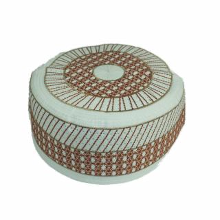 Krymka czapka męska biała etno boho z brązowym haftem (57, 58cm)