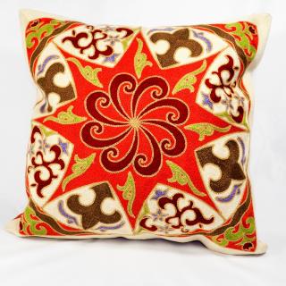 Poszewka orientalna wyszywana Mandala