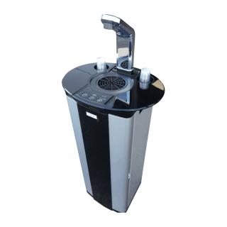 Bezbutlowy dystrybutor wody Borg  Overstrom b5 srebrny