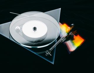 Pro-ject ART-The Dark Side of the Moon