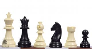 Figury szachowe Staunton, plastikowe (król 85 mm) Nieobciążane plastikowe figury szachowe o wysokości Króla 85 mm w woreczku foliowym