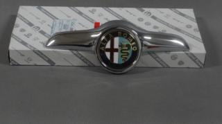 Motylek z znaczkiem przód Alfa Romeo GT