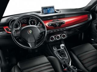 Nakładka na deskę rozdzielczą Alfa Romeo Giulietta 2013