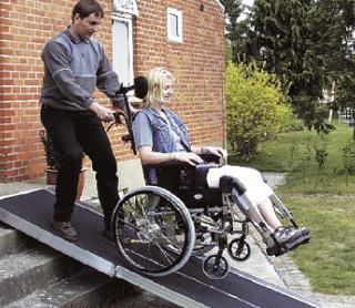 Przenośna rampa podjazdowa dla niepełnosprawnych ALLIGATOR DF (2-walizki)
