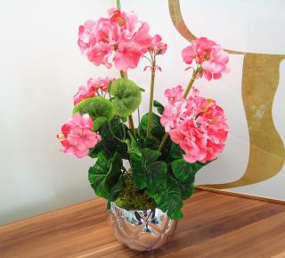 Sztuczna pelargonia surfinia w ceramicznej doniczce/842 Sztuczna pelargonia biała w srebrnej złotej niebieskiej donicy