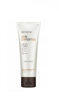 Skeyndor Sun Expertise Protective Emulsion Dry Touch (SPF50) - emulsja ochronna do twarzy - 75ml