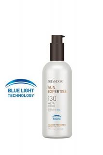 Skeyndor Sun Expertise Protective Fluid (SPF30) - emulsja ochronna do twarzy i ciała - 200ml