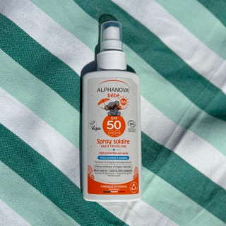 Przeciwsłoneczny spray z filtrem SPF50, 125 g