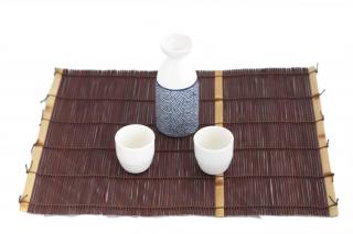 Biało-niebieski porcelanowy zestaw do sake dla 2 osób
