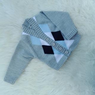 Sweterek do chrztu szary w romby