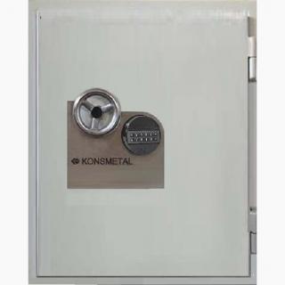 Kasa pancerna KP 67/II-E z zamkiem elektronicznym. 670*500*495 mm.