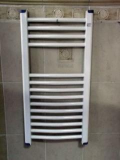 GRZEJNIK łazienkowy 40x80 biały łuk drabinka 360W 90°C